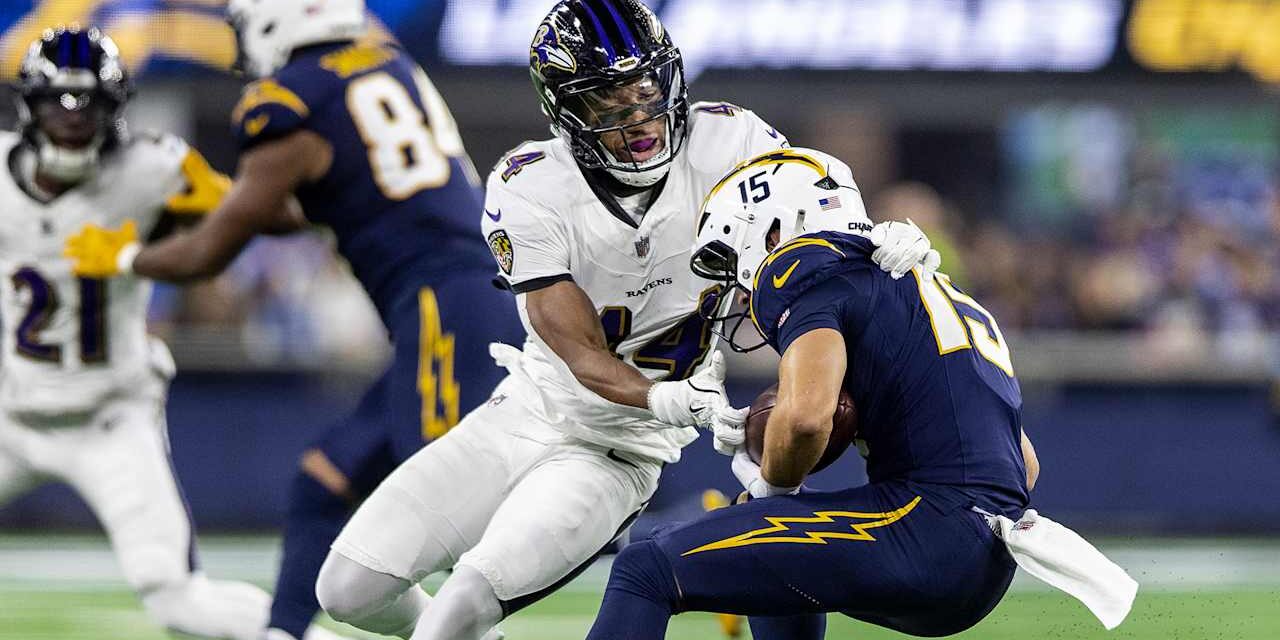 A Meeting of the Minds Helped the Ravens Defense Find Solutions