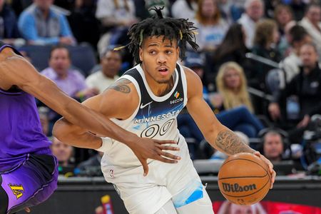 Wolves G Terrence Shannon Jr. (foot) out 2-4 weeks