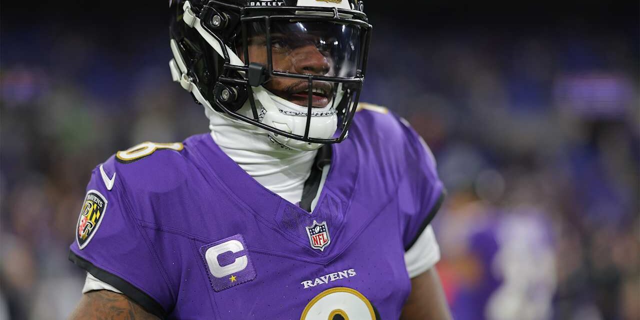 Ravens Debut Captain Patches in Playoffs