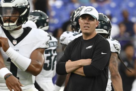 Reports: Saints to name Eagles OC Kellen Moore head coach