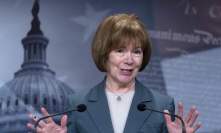 Sen. Tina Smith of Minnesota won’t seek reelection, dealing blow to Democrats’ hopes to take Senate