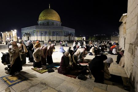 Israel limits Muslim worshippers at Al-Aqsa by age during Ramadan