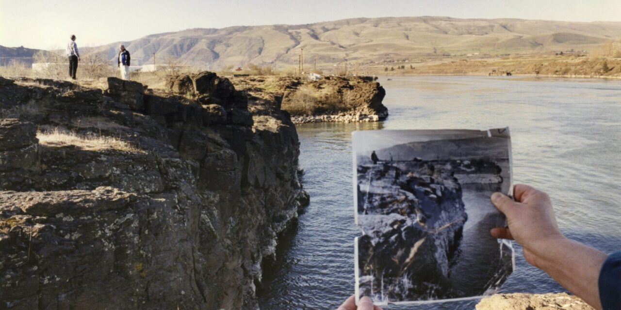 Car being pulled from Columbia River might have belonged to Oregon family that vanished in 1958