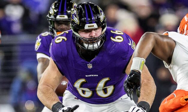 Ravens Re-Sign Offensive Lineman Ben Cleveland