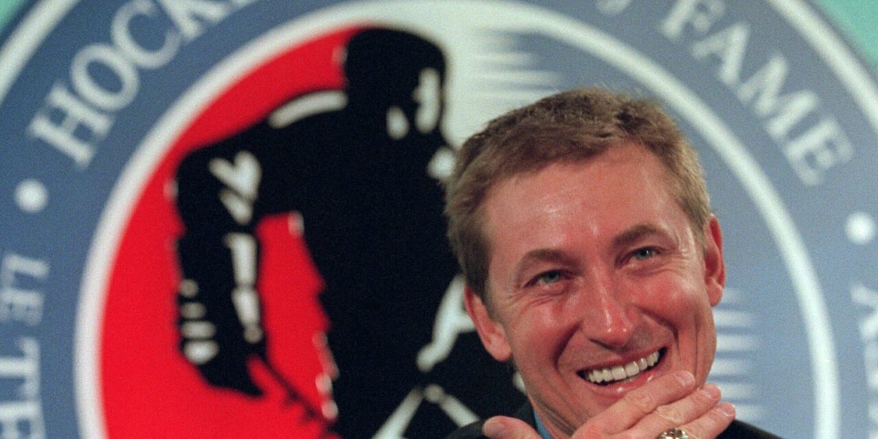 Gretzky set to be at Blackhawks-Capitals game with Ovechkin 3 goals from breaking his NHL record