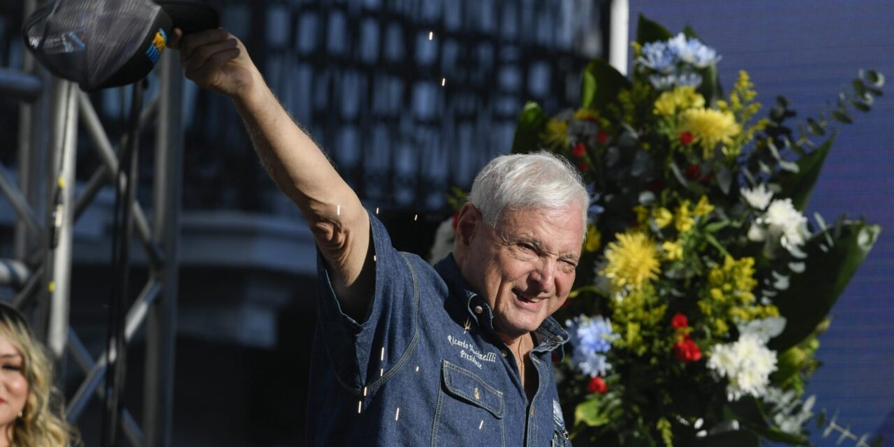 Panamanian ex-leader Martinelli remains in the Nicaraguan Embassy after window to leave expired