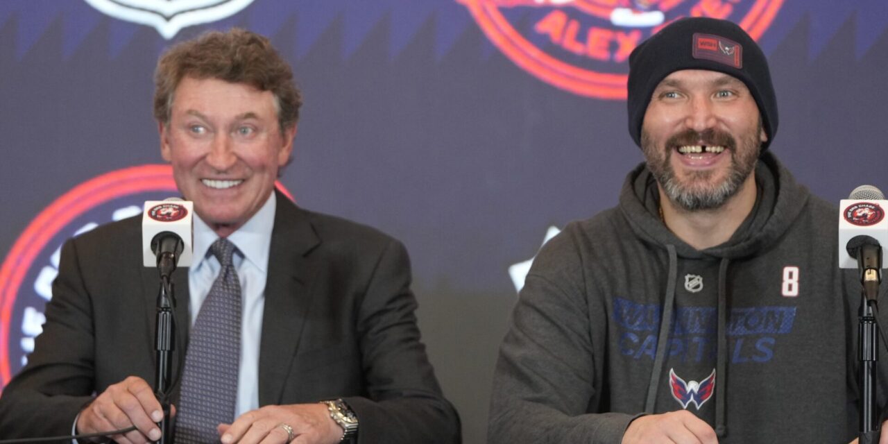 Wayne Gretzky has been helping Alex Ovechkin long before this record goal chase