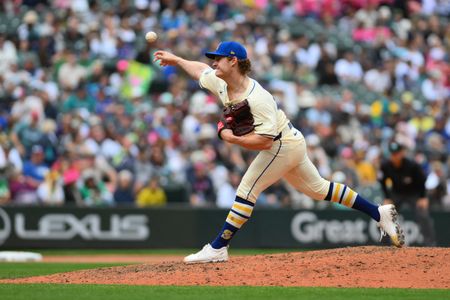 Mariners recall RHP Troy Taylor, LHP Tayler Saucedo