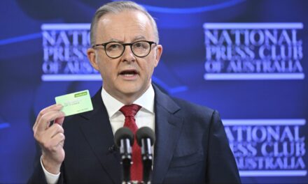 What are the major issues in Australia’s election Saturday?