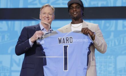 Cam Ward goes to the Titans at No. 1 in the NFL draft. Travis Hunter picked 2nd by the Jaguars