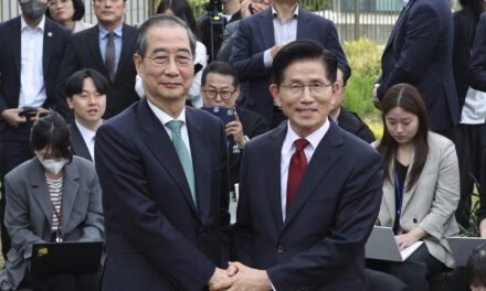 South Korean conservative party moves to switch presidential candidates as election turmoil deepens