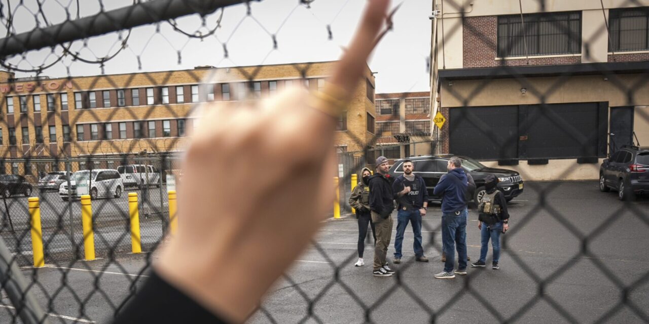 Mayor of Newark, New Jersey, released after arrest at immigration detention center