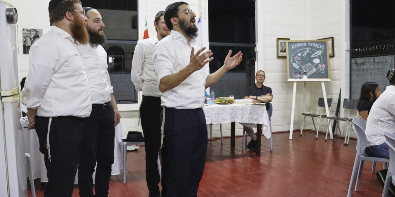 Dutch-led Suriname team digitizes 100,000 documents to preserve Jewish history in the Caribbean