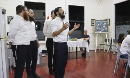 Dutch-led Suriname team digitizes 100,000 documents to preserve Jewish history in the Caribbean