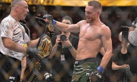 Mixed Martial Arts-Australian Della Maddalena dethrones welterweight champ Muhammad at UFC 315