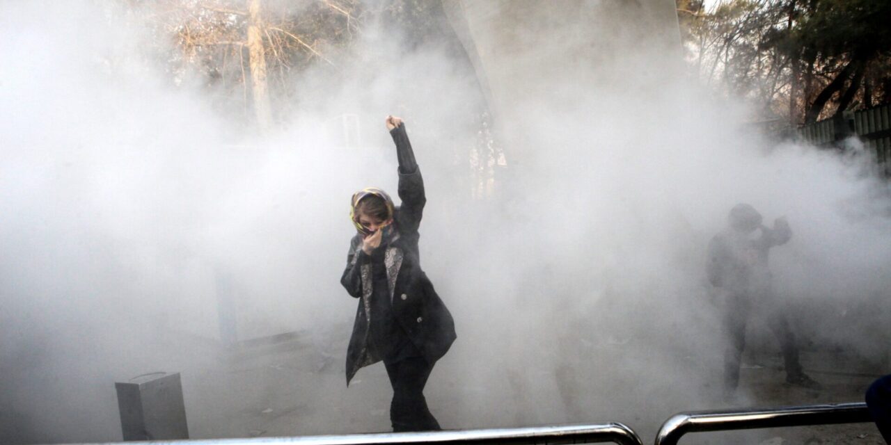 Truckers’ protest in Iran gathers steam and wins support from prominent dissident voices