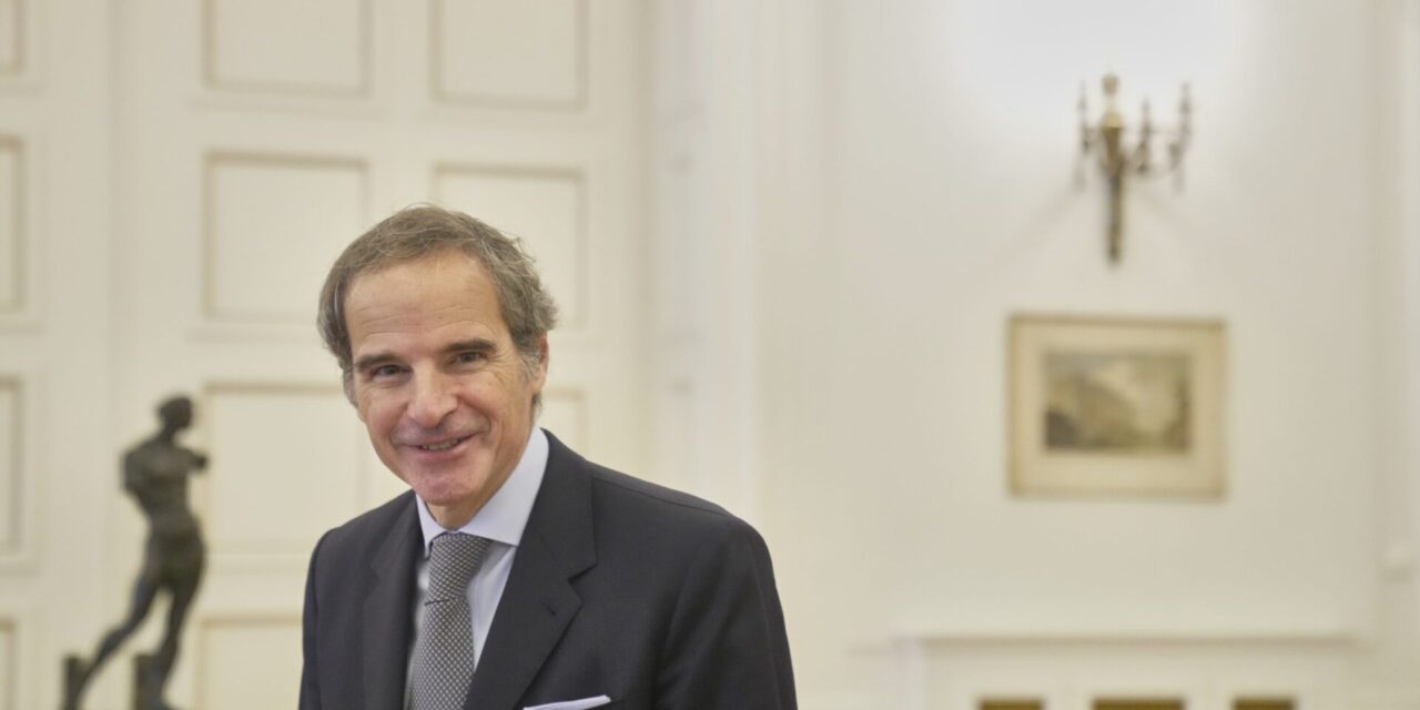 Goods delivered by nuclear power? UN agency chief meets Greek shipowners to discuss the idea