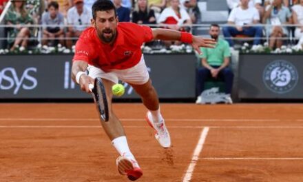 Tennis-Djokovic eases into last-16 with 99th French Open win