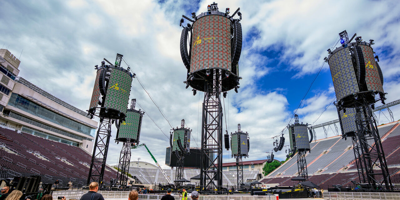 Metallica … Setting the Stage (Photo Gallery)