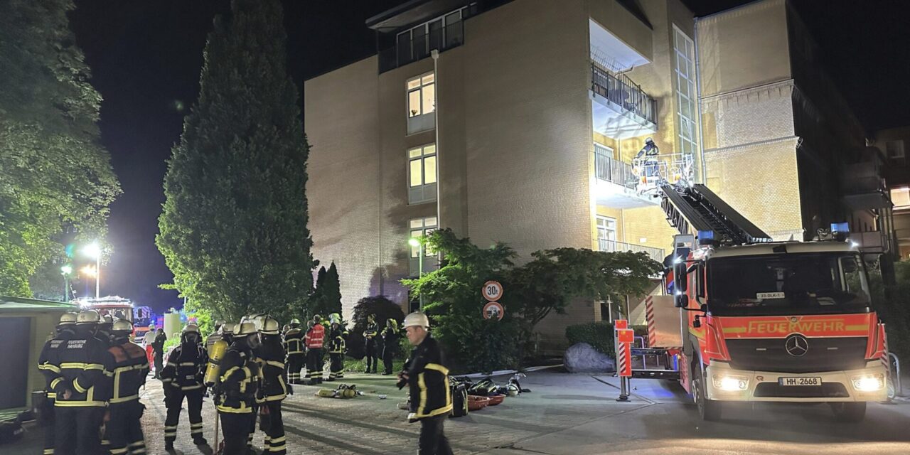 3 patients are killed in a fire that broke out at a hospital in the German city of Hamburg