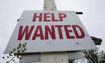 US job openings rose in April, signaling resilience in the American labor market