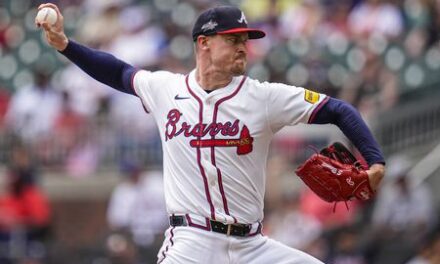 Orioles reacquire well-traveled RHP Scott Blewett