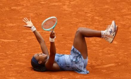 Tennis-Gauff overcomes Sabalenka in error-riddled final to win French Open