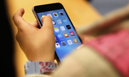 Chinese hackers and user lapses turn smartphones into a ‘mobile security crisis’