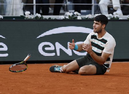 Tennis-Alcaraz beats Sinner to win French Open men’s title