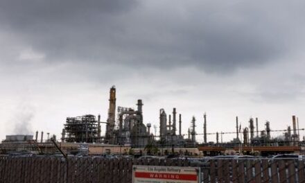 California fuel imports hit 4-year high amid refinery outages