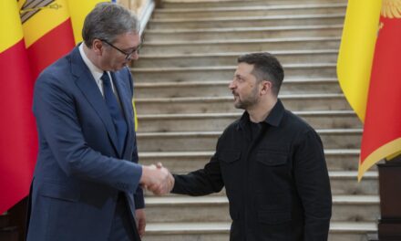 Serbia’s Moscow-friendly president visits Ukraine but refuses to sign ‘anti-Russian’ declaration